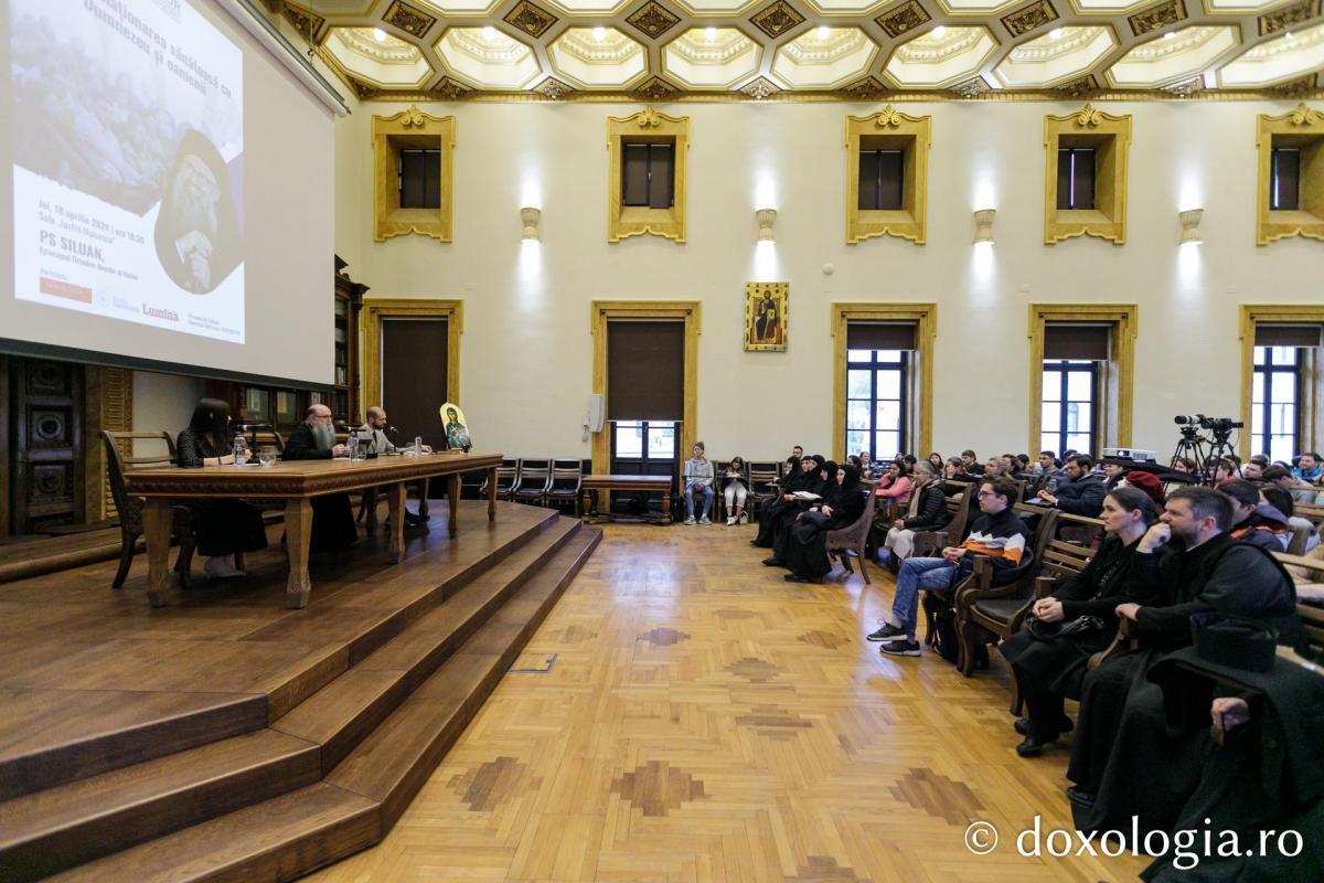 Întâlnirea Preasfințitului Siluan, Episcopul Ortodox Român al Italiei, cu membrii ASCOR Iași / Foto: pr. Silviu Cluci